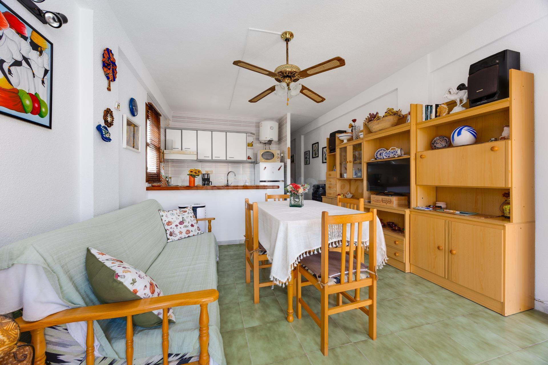 Ático dúplex de 2 dormitorios con gran solárium privado a 10 - foto 4