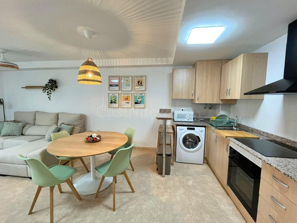 En venta, apartamento en segunda línea de playa en Moncofa,  - foto 2