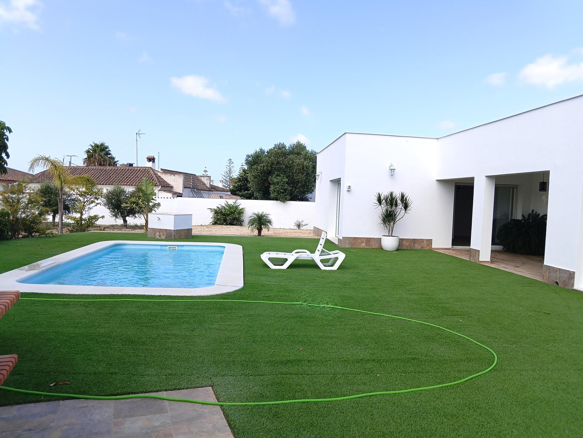 FINCA CON DOS VIVIENDAS Y UNA PARCELA SIN CONSTRUIR  EN BARR - foto 3
