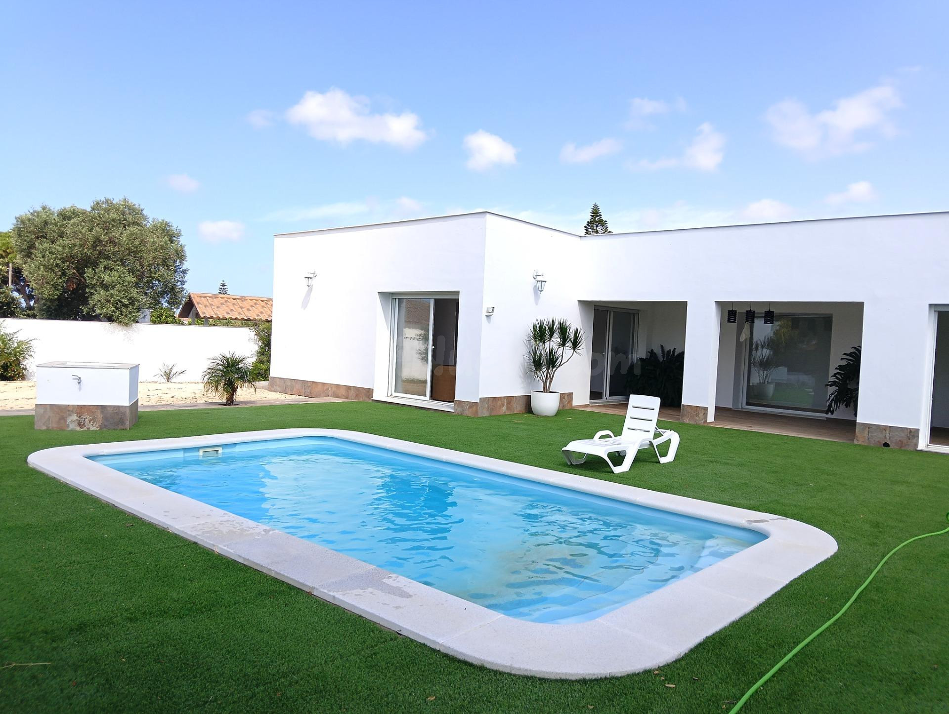 FINCA CON DOS VIVIENDAS Y UNA PARCELA SIN CONSTRUIR  EN BARR - foto 4