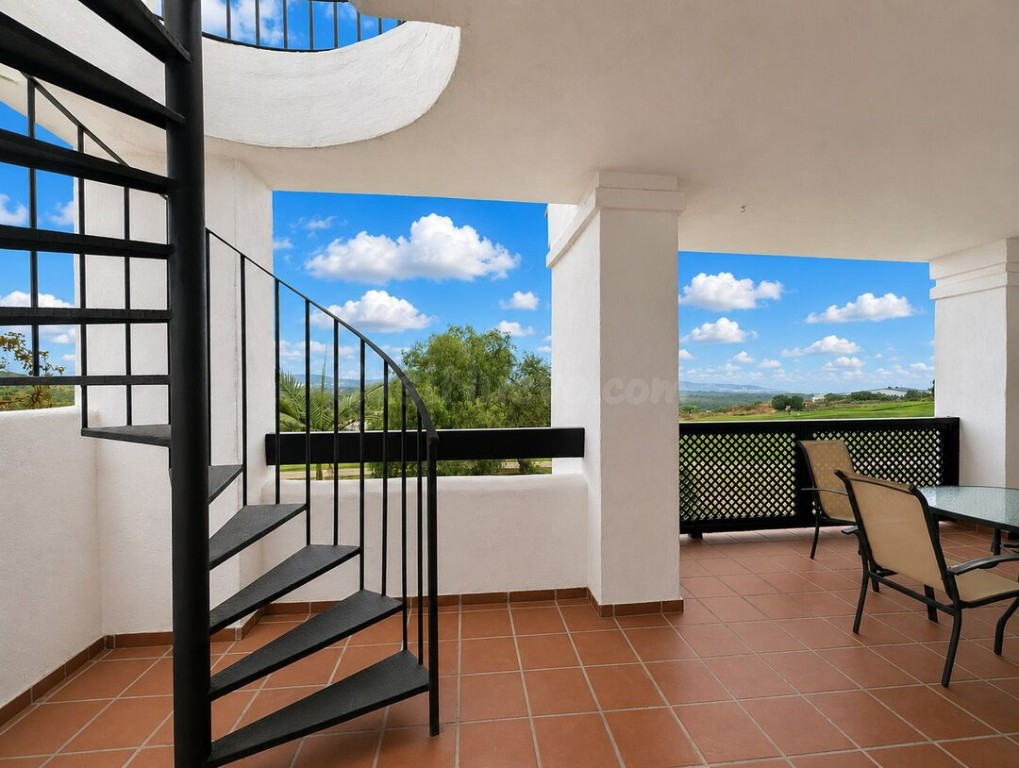 Ático en Venta en San Roque Cádiz - foto 2