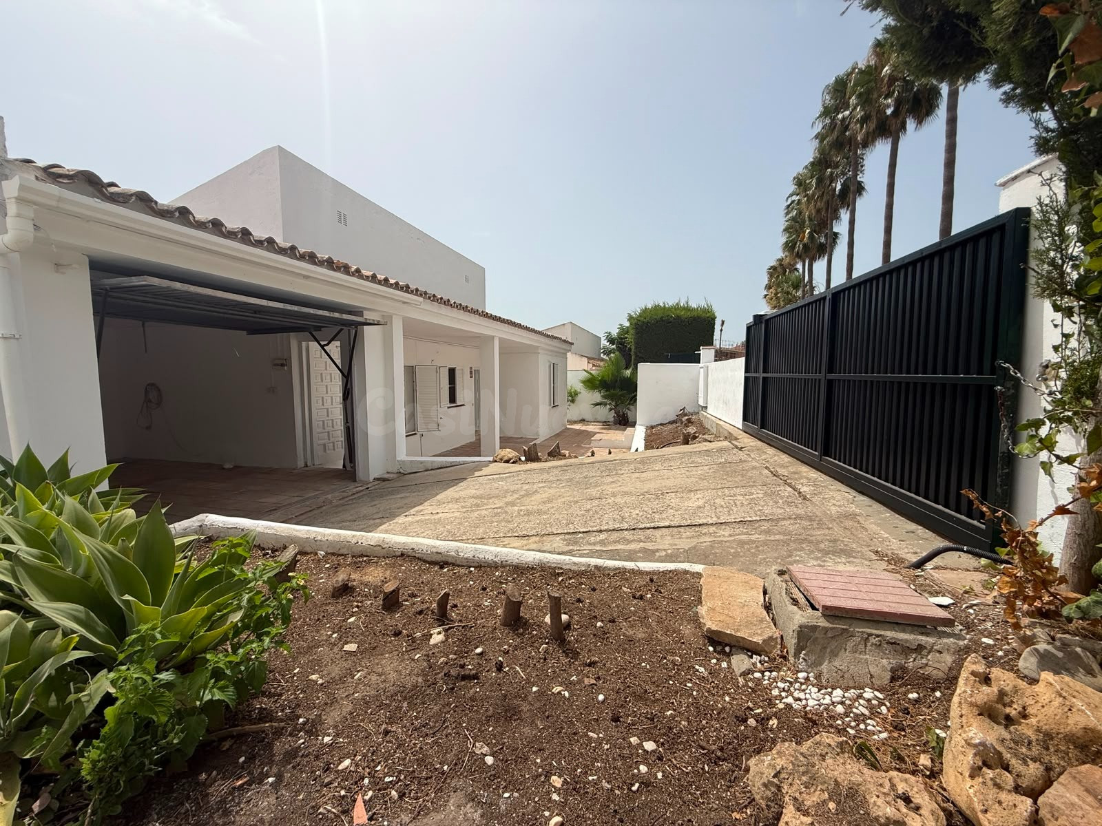 ✨ ¡VILLA INDEPENDIENTE CON PISCINA PRIVADA EN LA DUQUESA! ☀️ - foto 2