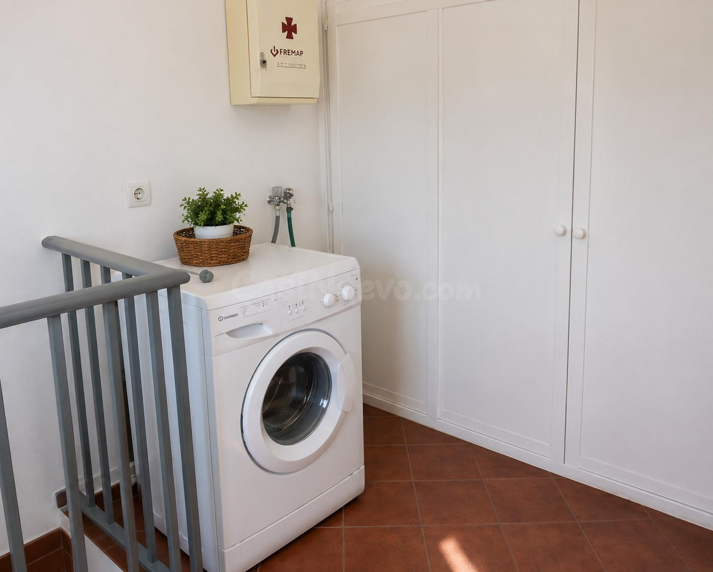 CASA EN ESQUINA CON AZOTEA PRIVADA EN ALGAR – SIERRA DE CÁDI - foto 5