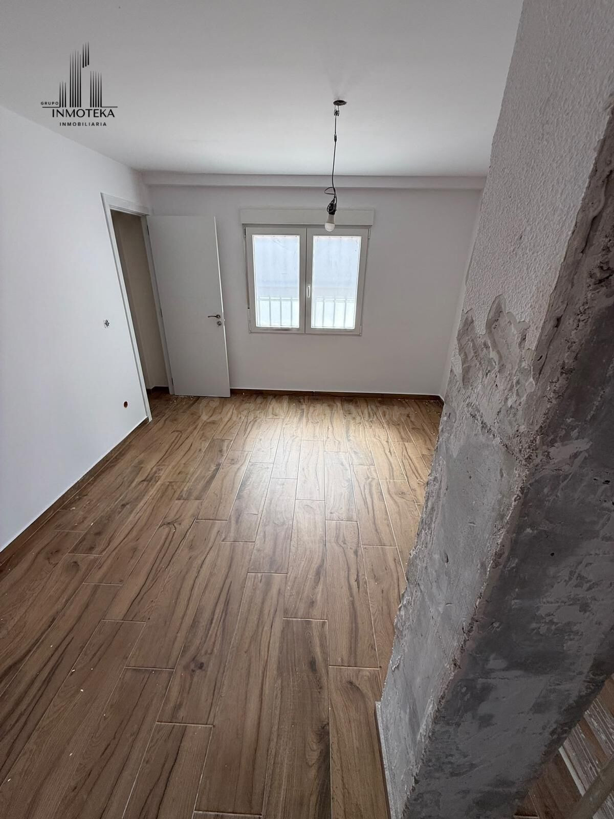 REF: C128 GRUPO INMOTEKA INMOBILIARIA VENDE PISO BAJO REFORM - foto 3