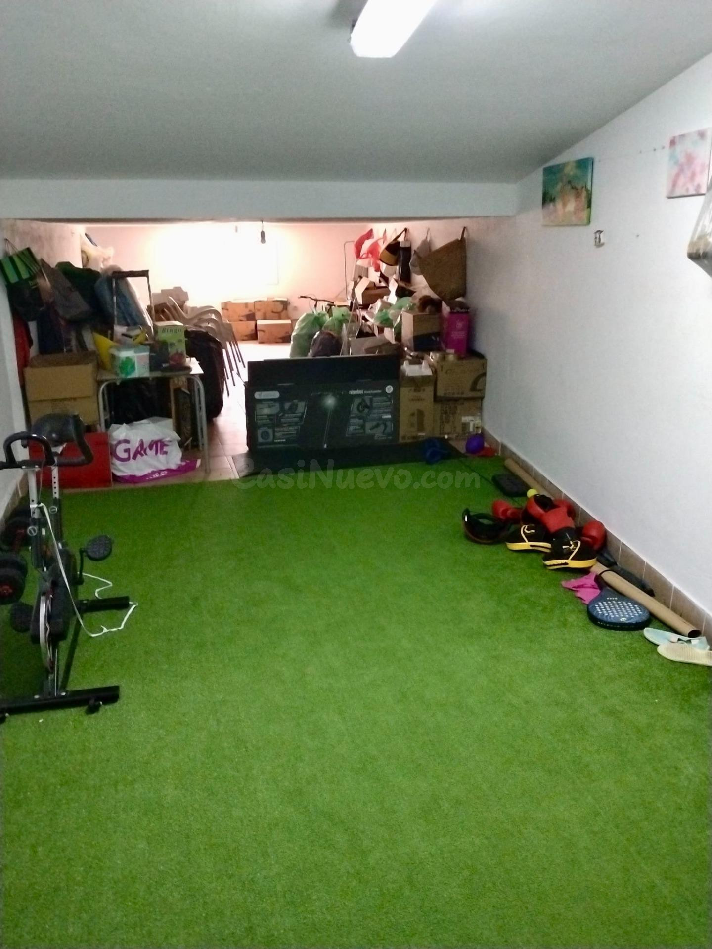 Chalet pareado en Huércal de Almería – 300 m2, garaje, jardí - foto 4