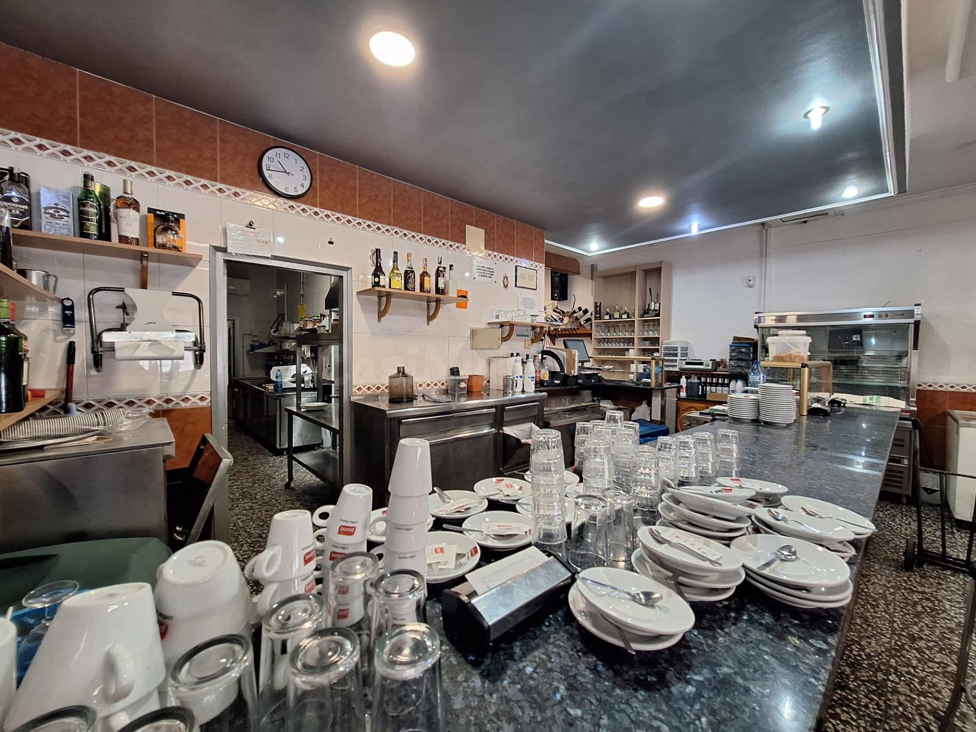 RESTAURANTE LISTO PARA TRABAJAR JUNTO AL PARC EUROPA DE BARB - foto 5