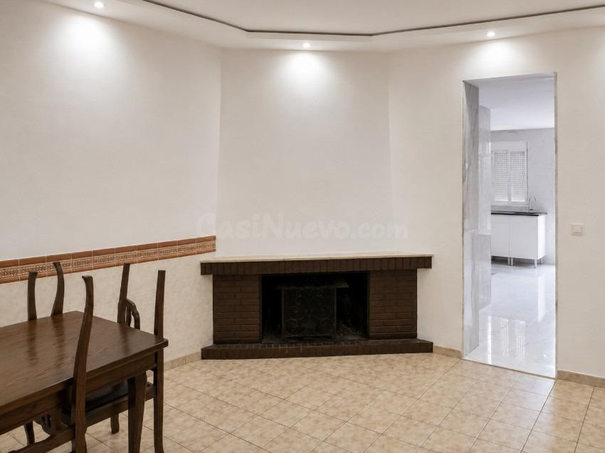 Casa adosada en zona centro del Palmar reformada