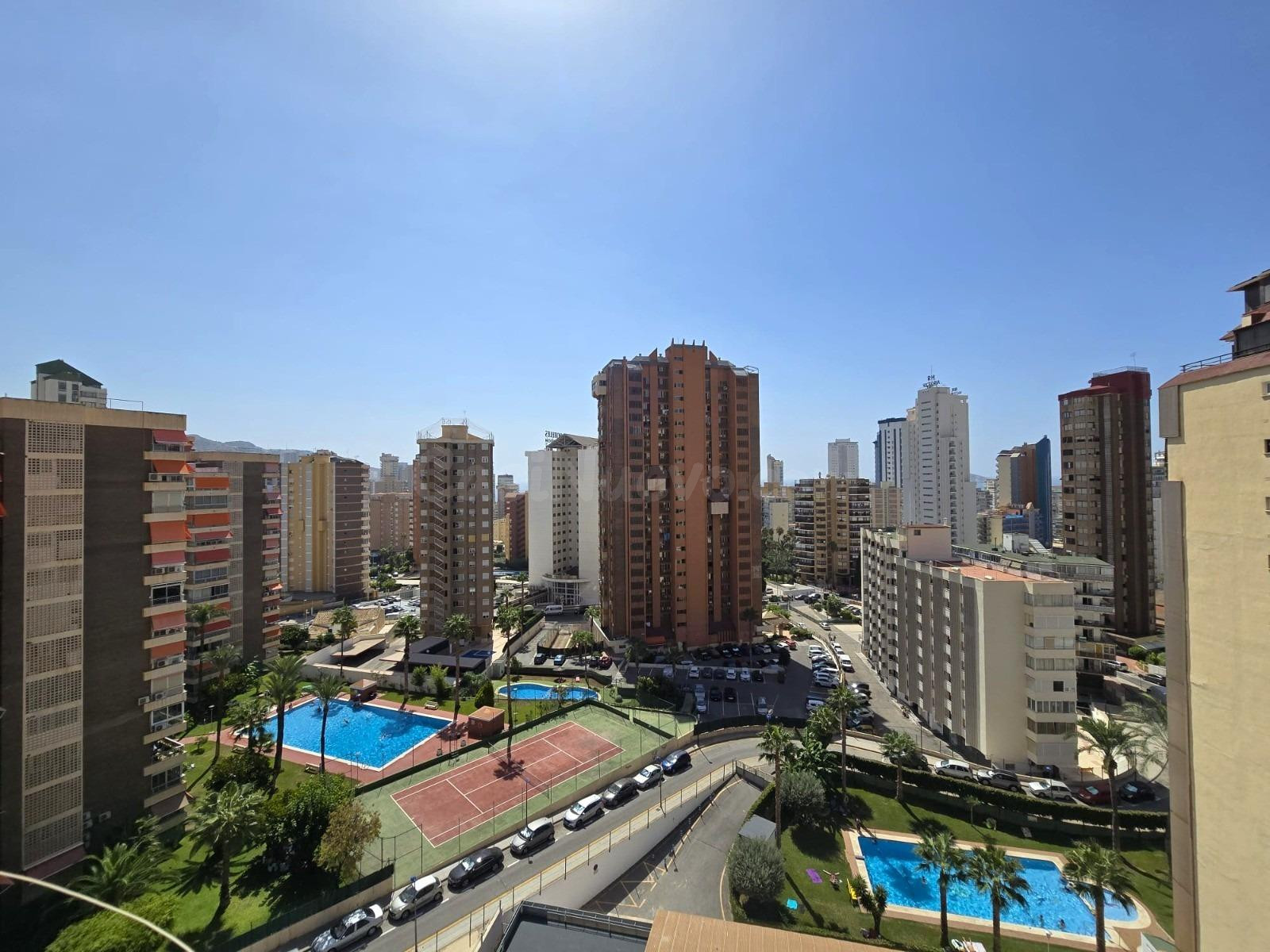 APARTAMENTO EN CENTRO DE BENIDORM - foto 2