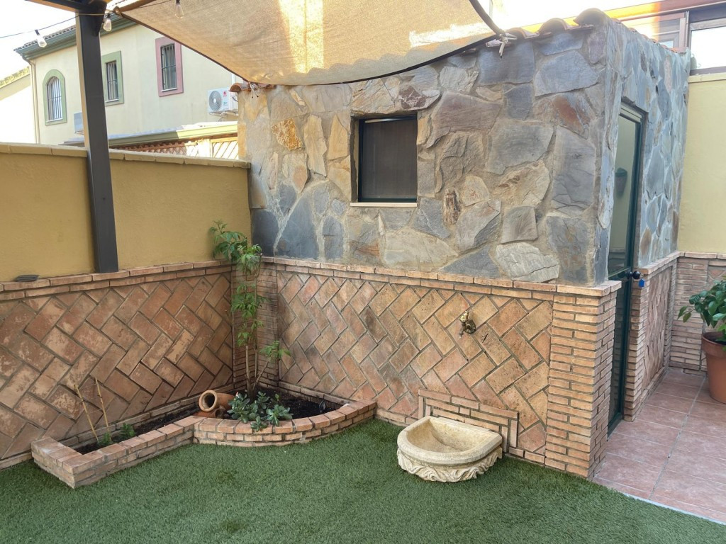 Casa-Chalet en Venta en Dos Hermanas Sevilla MONTEQUINTO - foto 4