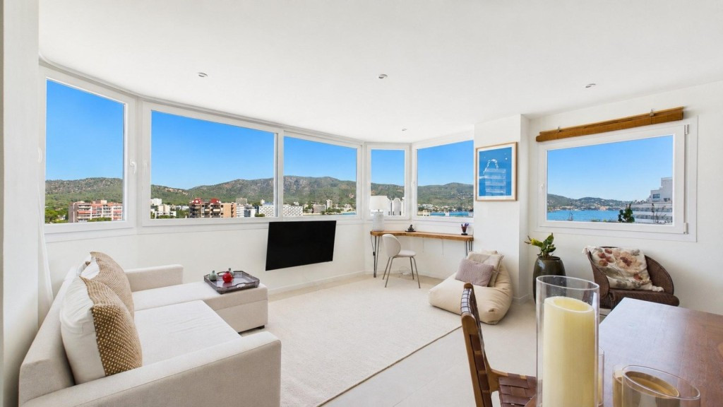 Espectacular vista al mar – Apartamento reformado de alta gama