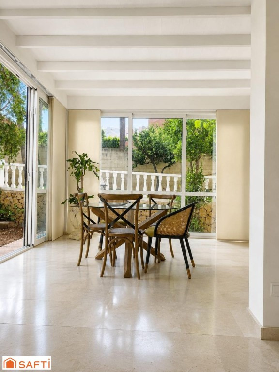 Tu refugio mediterráneo: privacidad, espacio y una villa par - foto 4