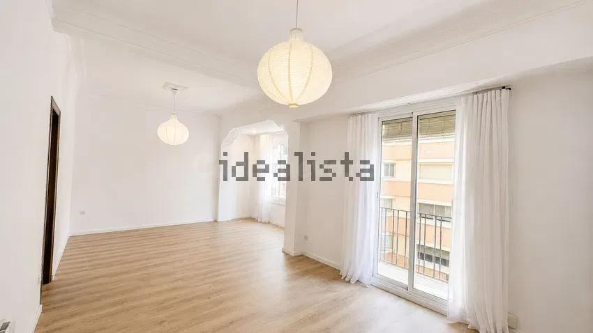Piso 4 habitaciones 135m² en alquiler - Arrancapins - foto 2