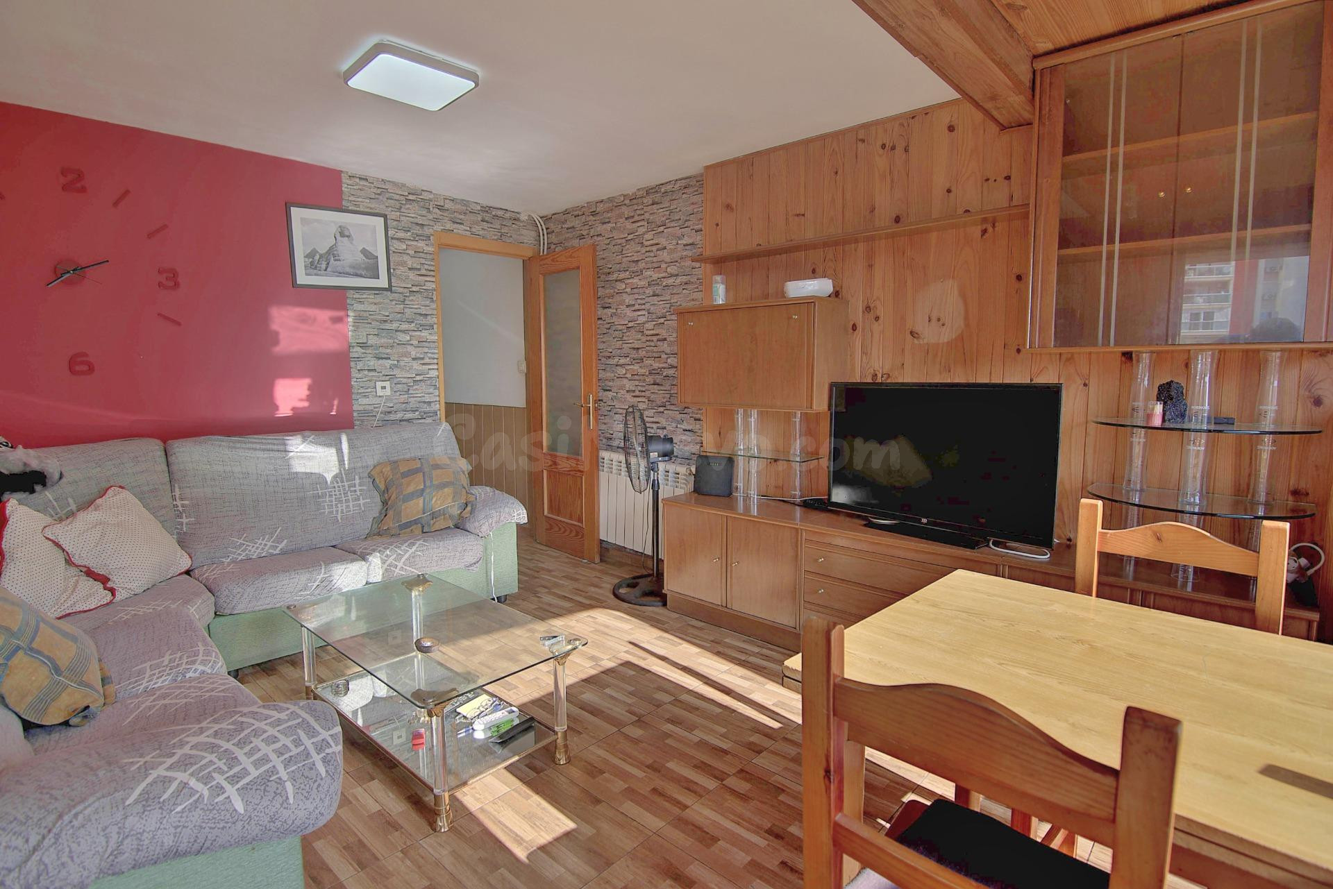 Apartamento de 3 dormitorios con vistas al mar y vistas pano - foto 3