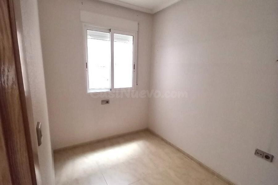Venta de piso en Almoradi, de 107m2 con 3 dormitorios y 2 ba - foto 5