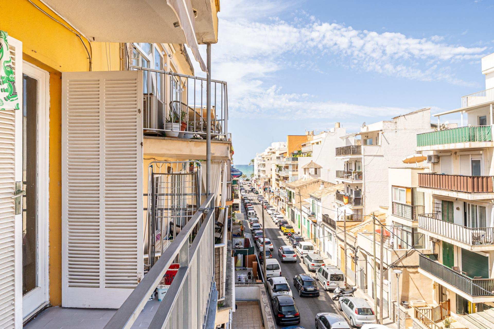 PISO DE 3 habitaciones CON BALCÓN Y VISTAS AL MAR