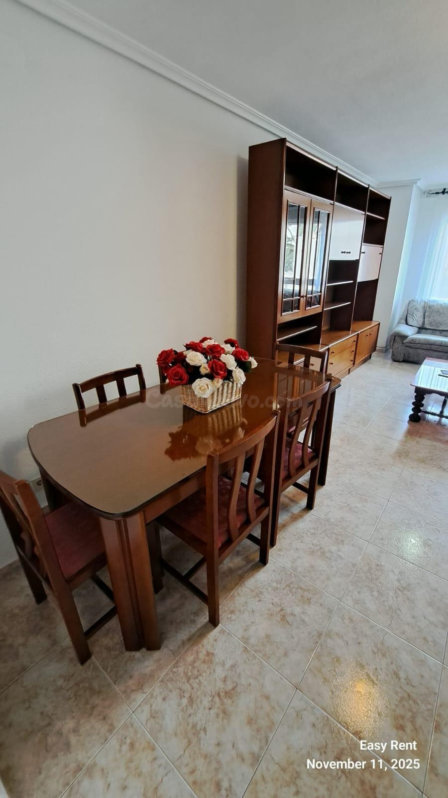¡Vive a pasos del mar en Alicante! Piso moderno en Raval Roi - foto 3