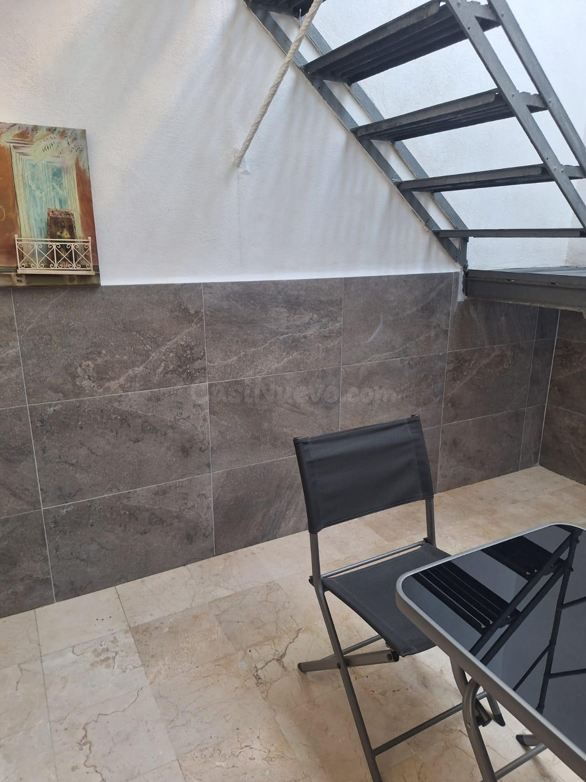 CASA EN UNA SOLA PLANTA BAJA  CON ENCANTO EN PLENO CENTRO DE - foto 3