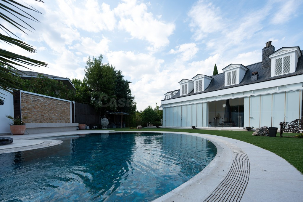 Casa-Chalet en Venta en Pozuelo De Alarcón Madrid - foto 3