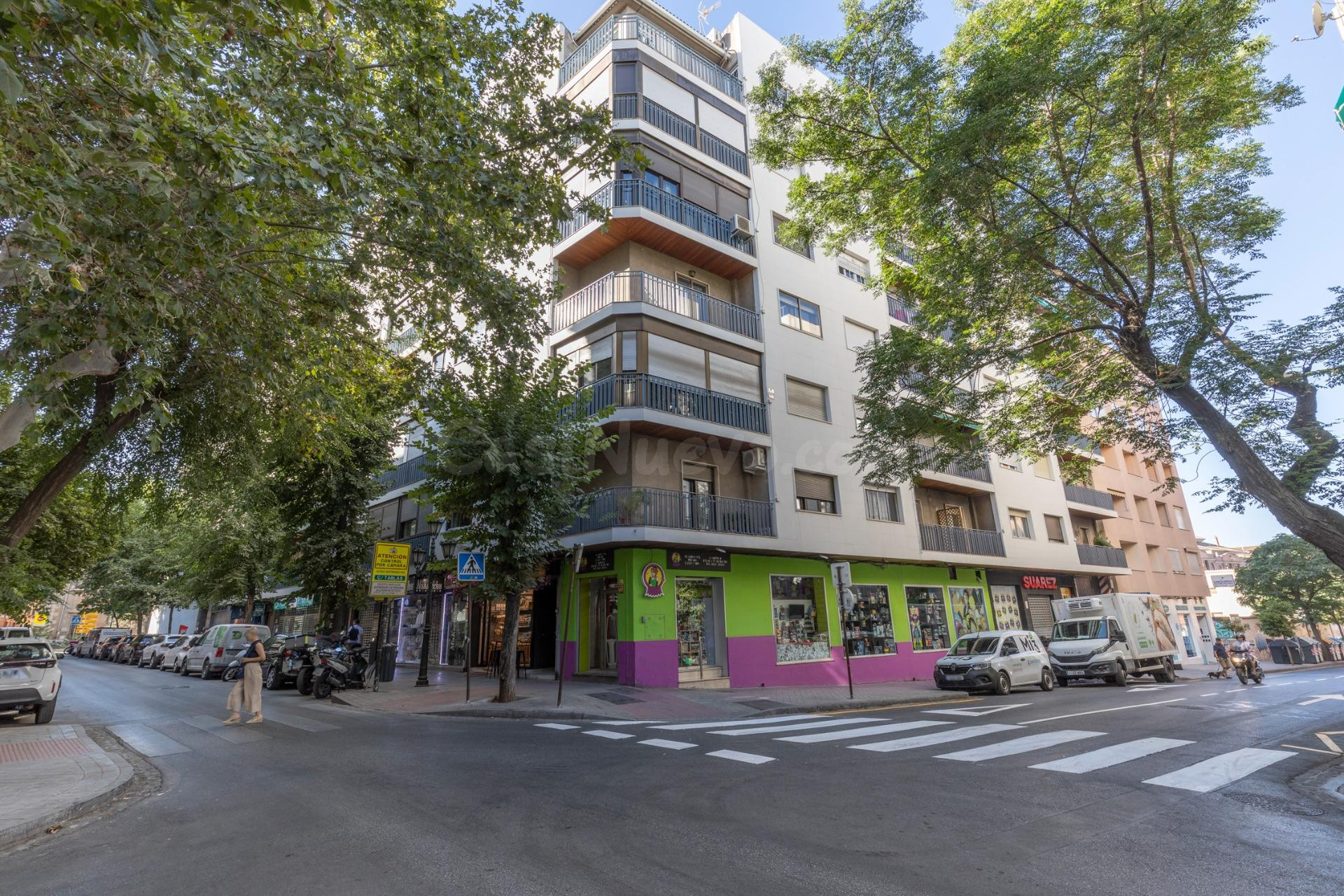MAGNIFICA VIVIENDA JUNTO A CALLE TABLAS