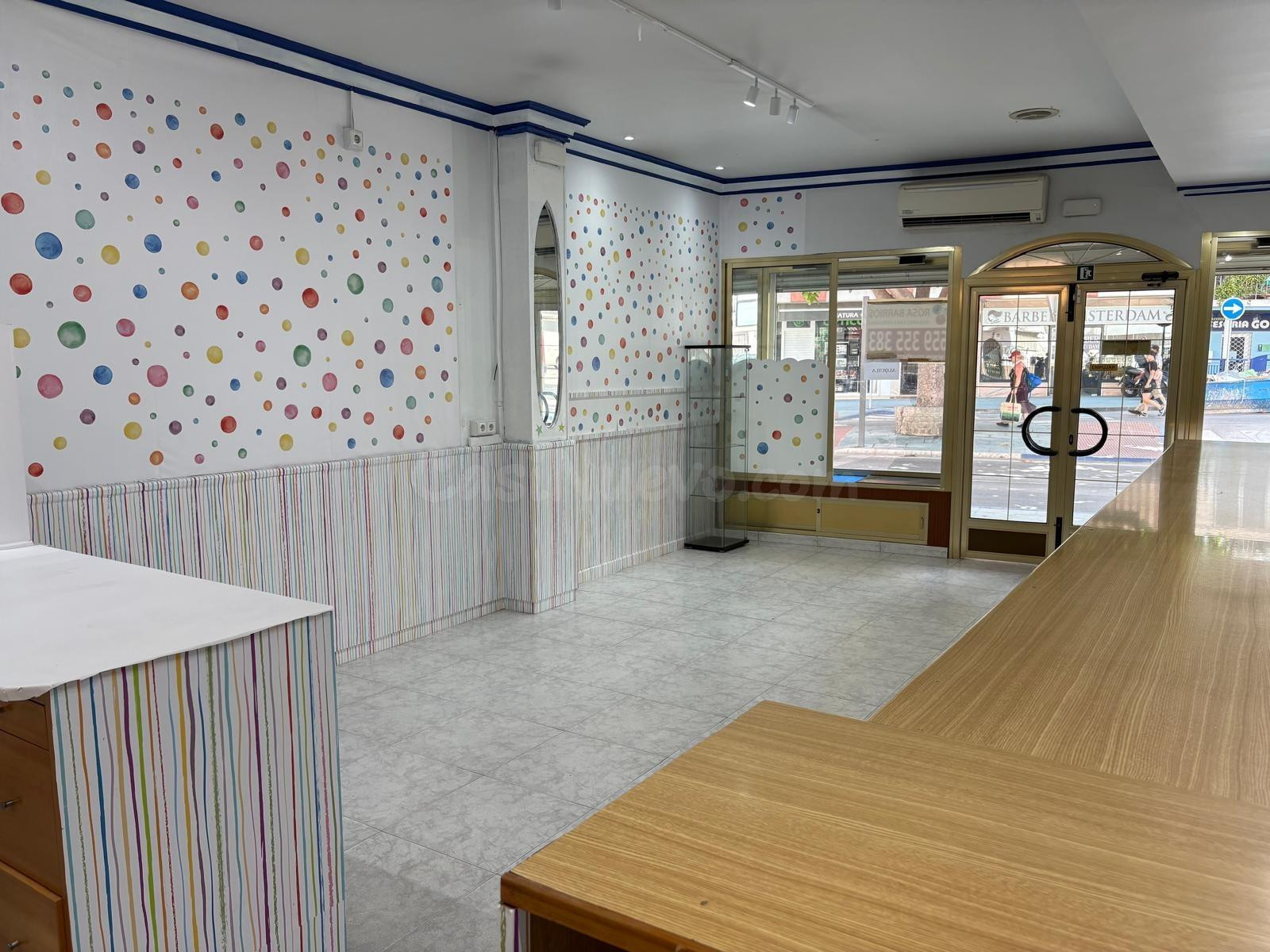 LOCAL COMERCIAL EN ALQUILER EN SAN PEDRO ALCÁNTARA PUEBLO - foto 5