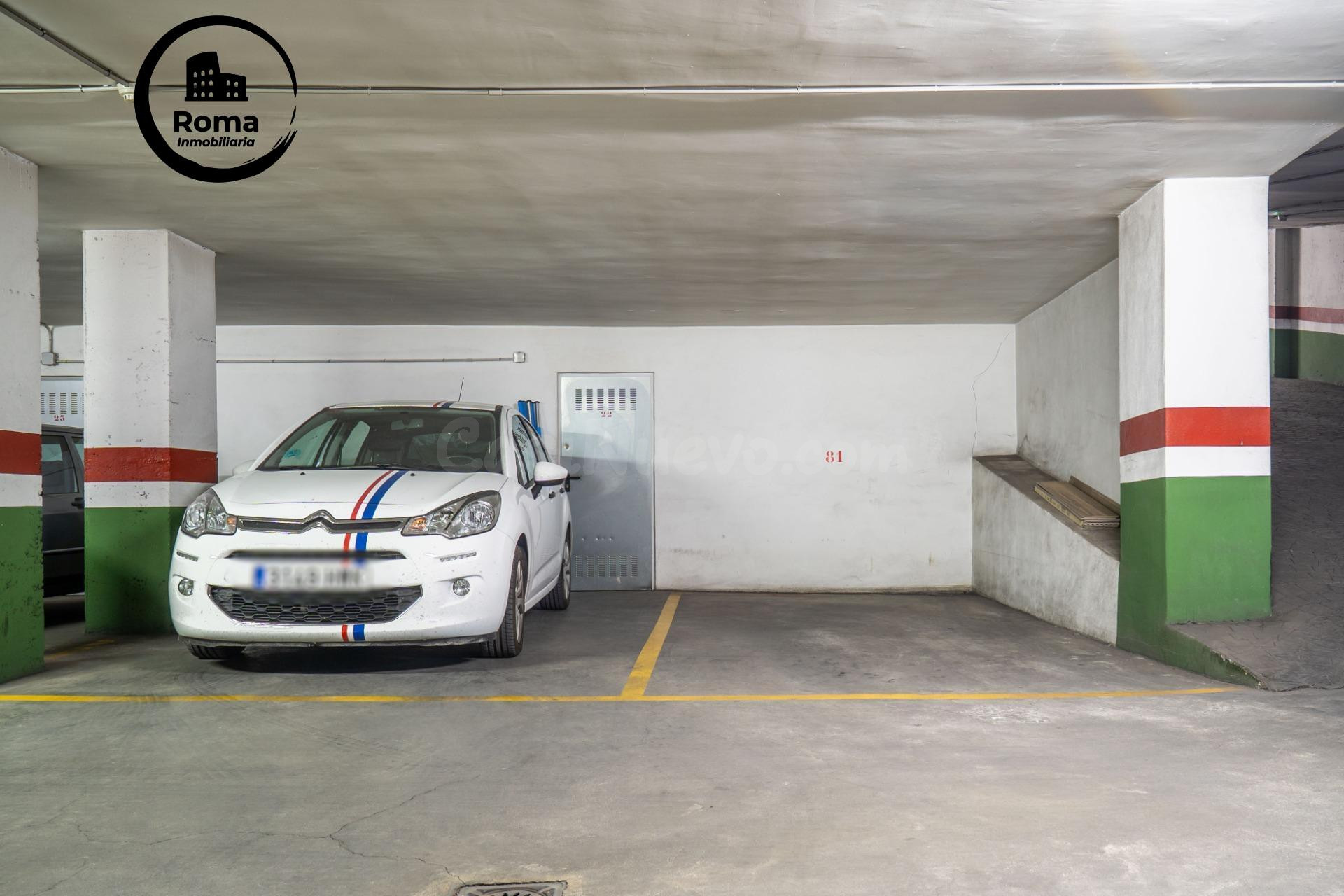 Se vende plaza de garaje en Parque Lagos cerca de Carrefour