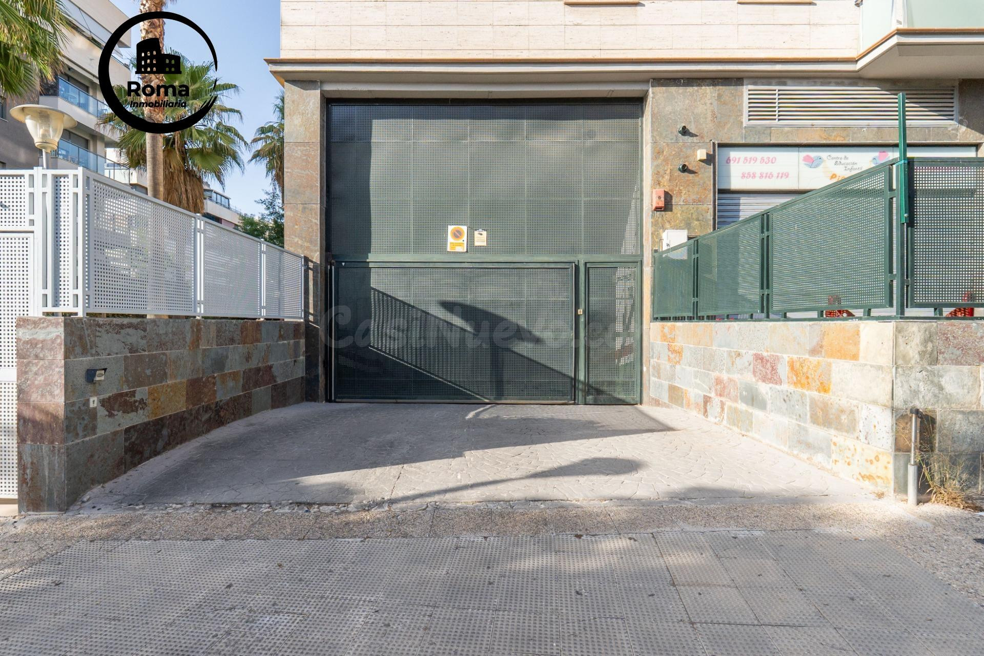 Se vende plaza de garaje en Parque Lagos cerca de Carrefour - foto 3
