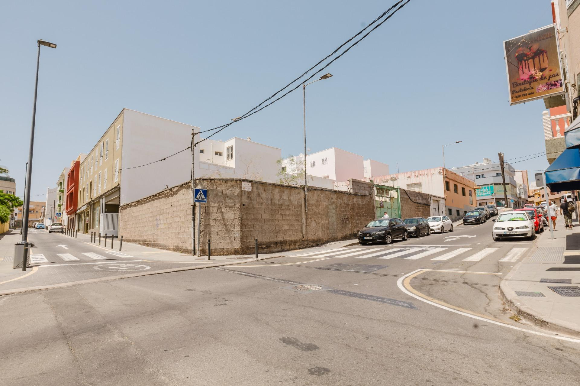SOLAR URBANO DE 444 m2 EN INMEDIACIONES A AVENIDA CARLOS V – CARRIZAL
