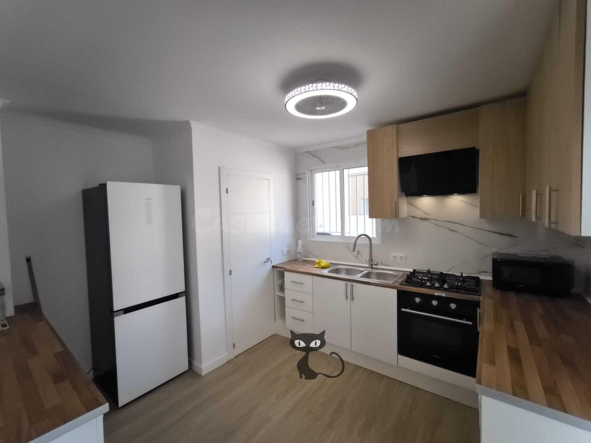 Hermoso Piso Reformado en Carcaixent - foto 3