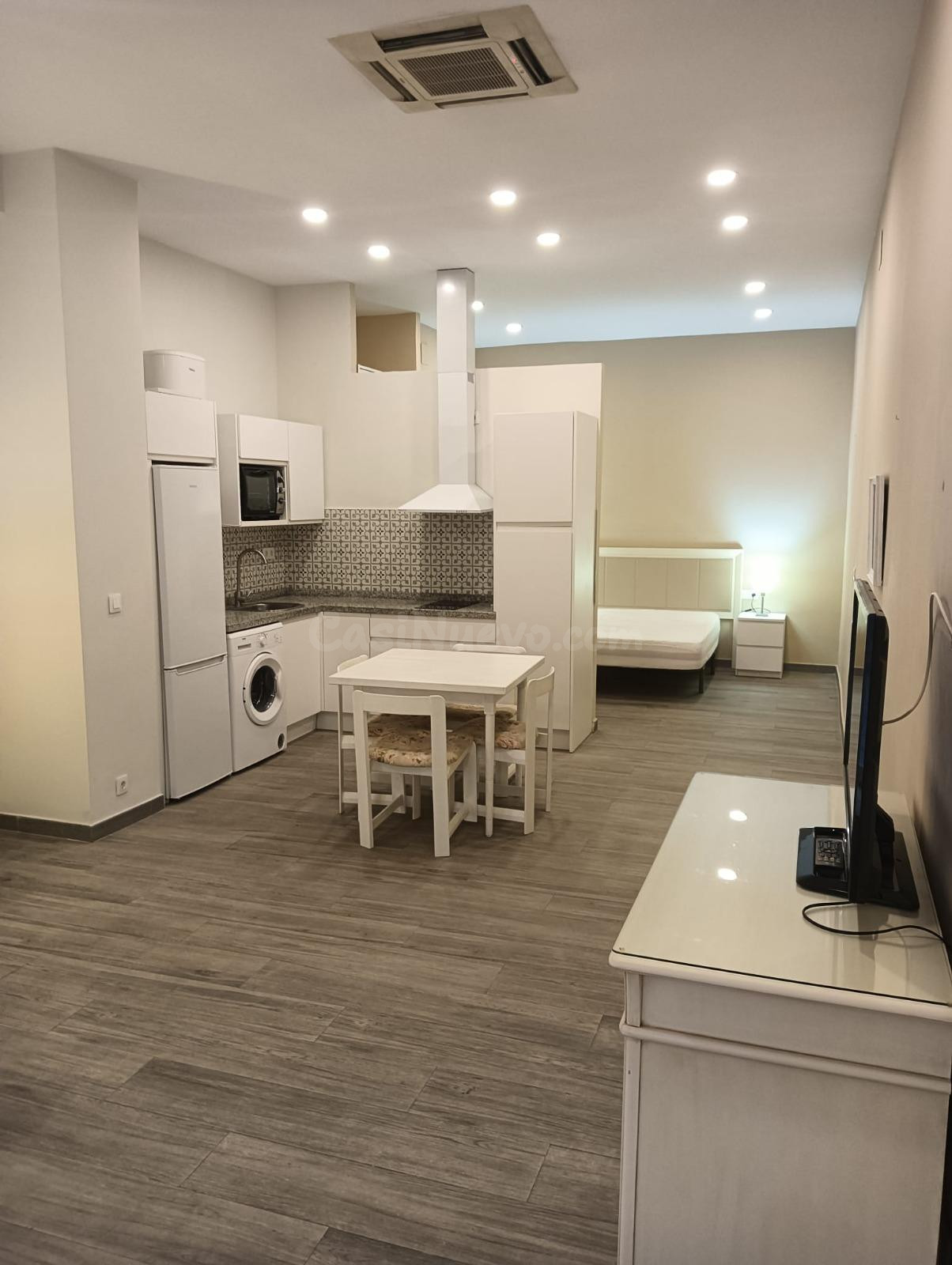 Excelente Apartamento Reformado en el Corazón de Sevilla - I - foto 4
