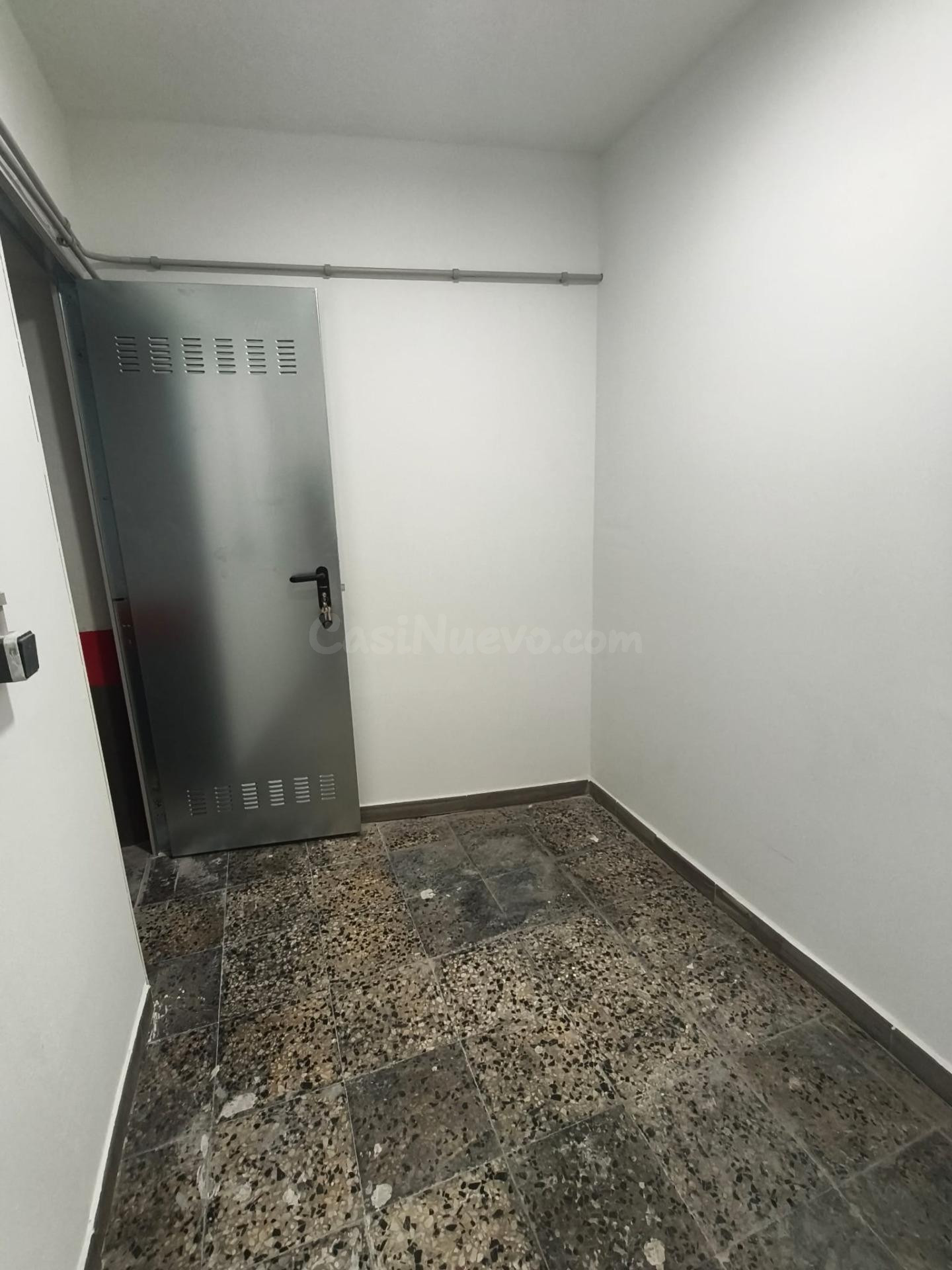 Se vende trastero en calle Buenos Aires - Camino de Ronda - foto 3