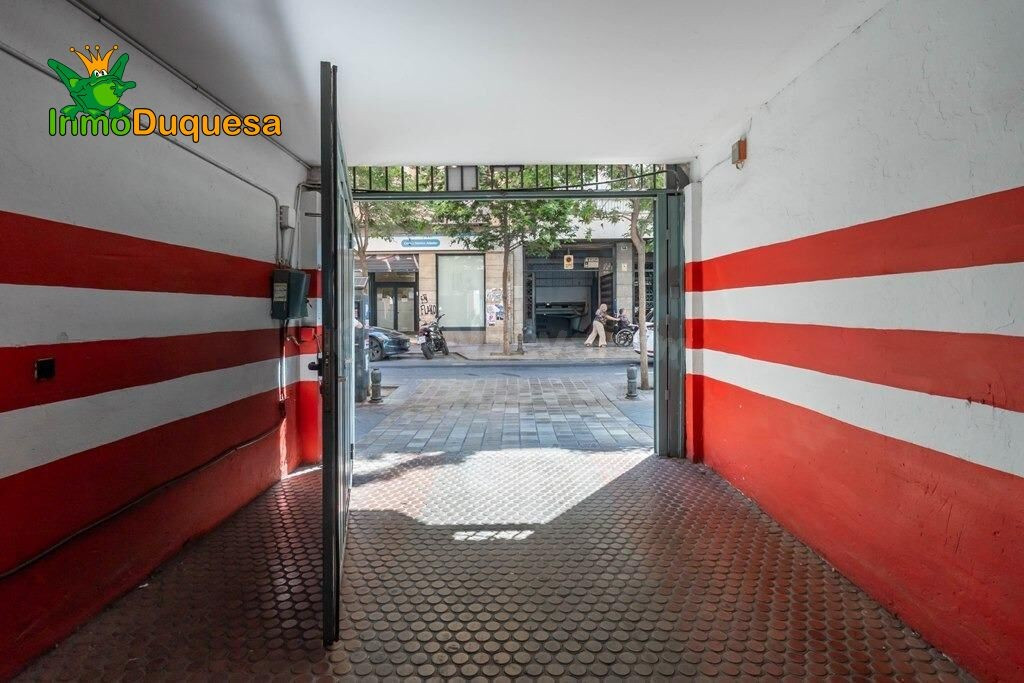 3 PLAZAS DE APARCAMIENTO juntas en Pedro Antonio de Alarcón. - foto 4