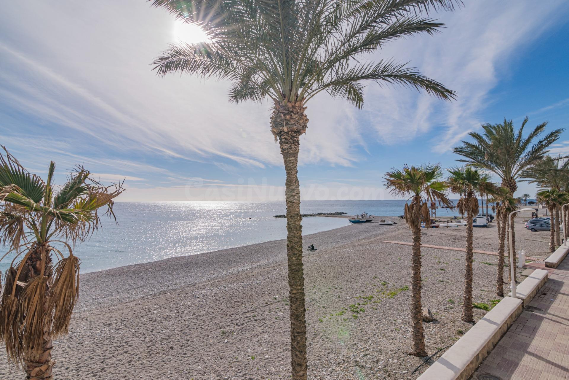Piso en Venta en Castell de Ferro - foto 5