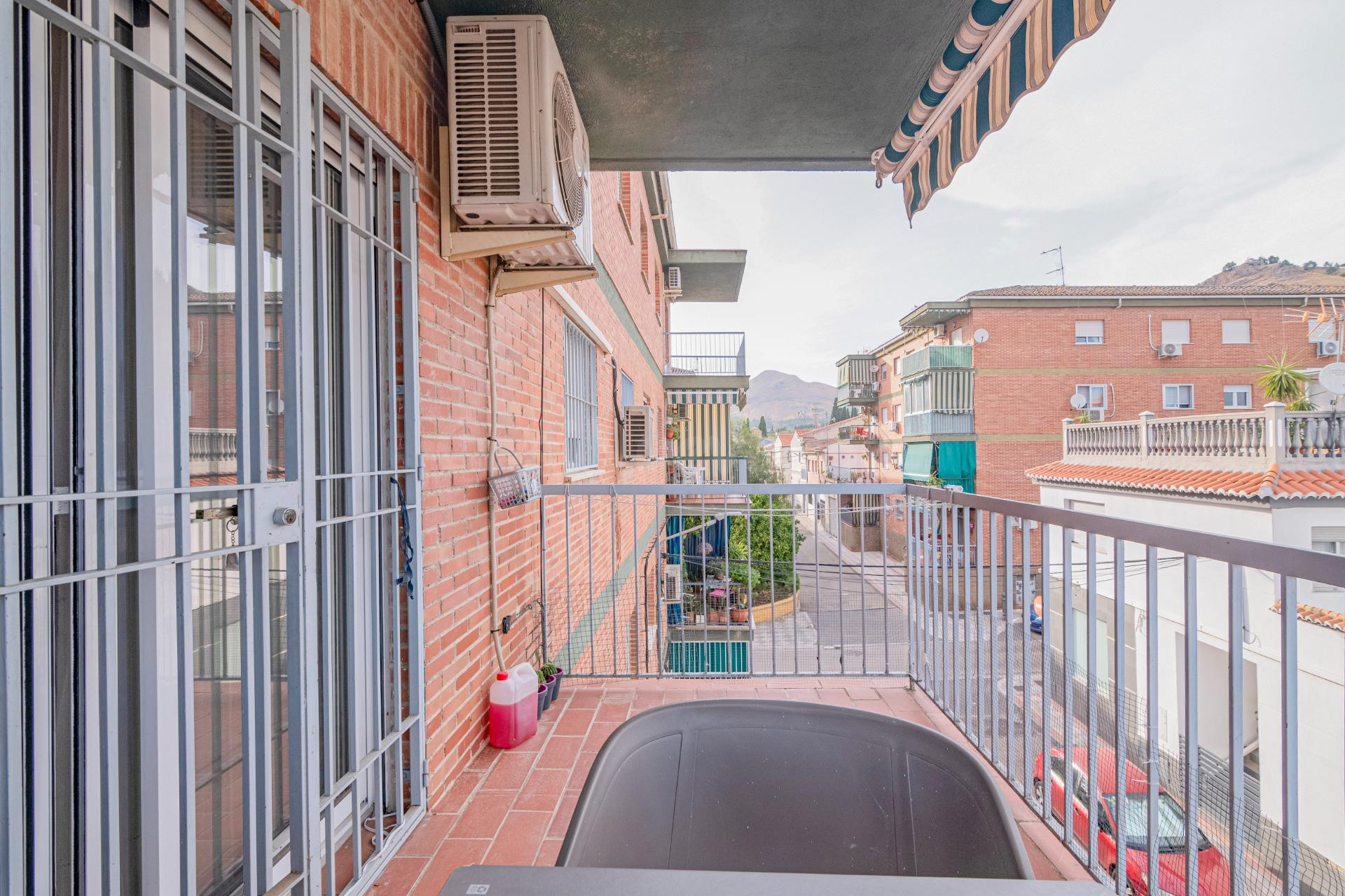 Elegante Piso en la Exclusiva Zona Iliberis de Atarfe - foto 4