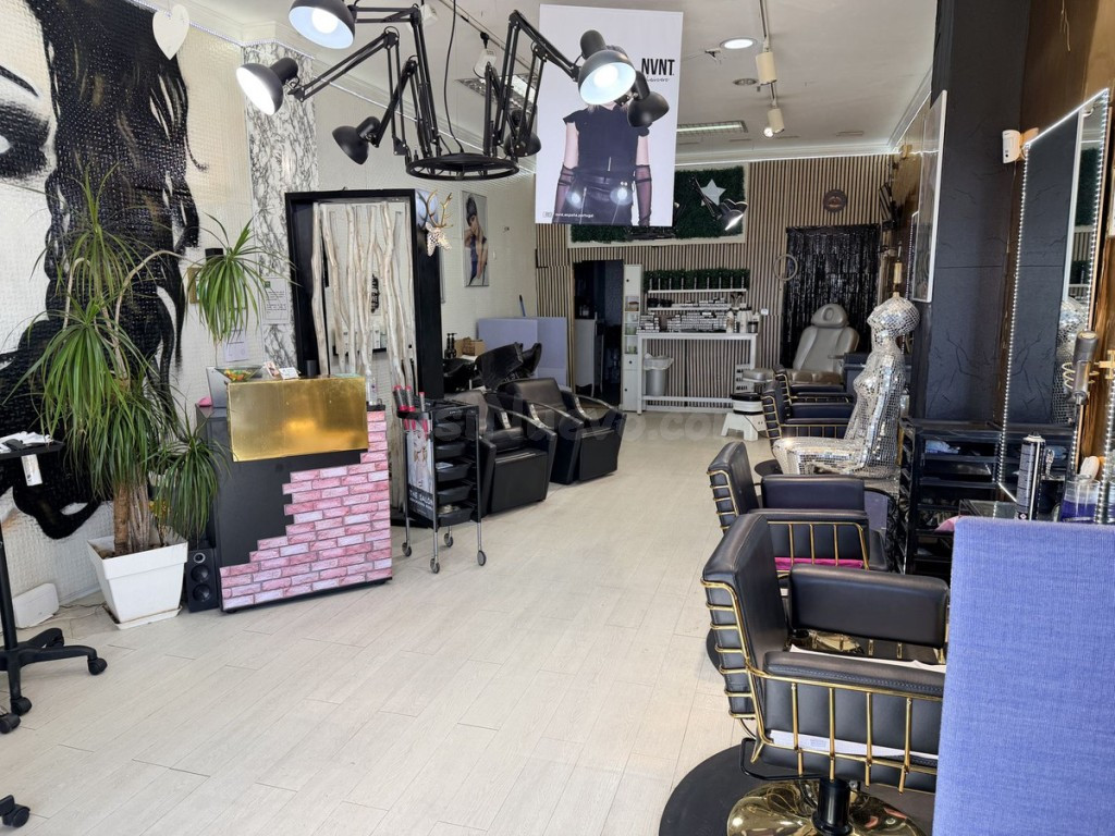 Local comercial en Venta en Benalmadena Málaga - foto 4