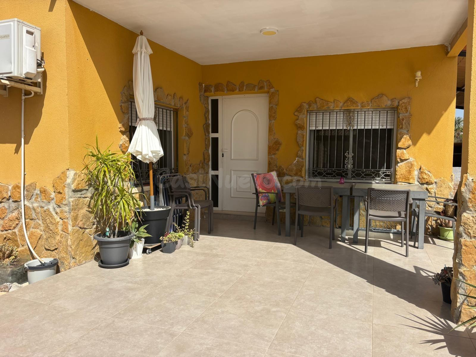 Chalet en Partida del Boch en Crevillente. - foto 4