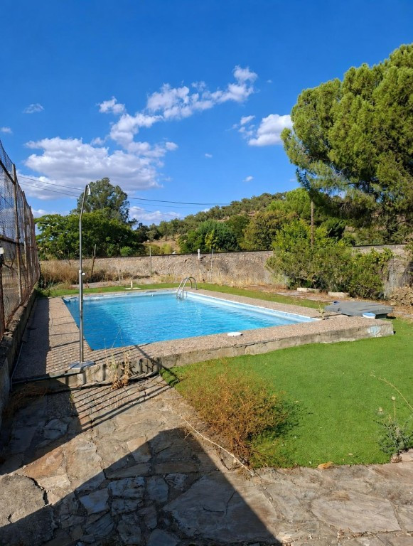 Gran oportunidad, chalet en Villanueva del Río y Minas