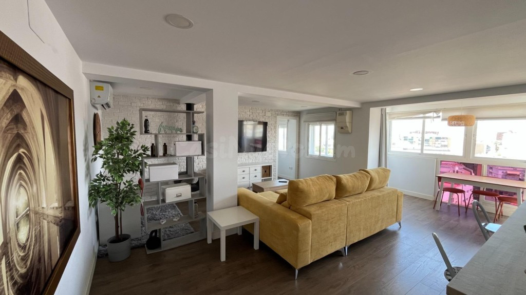 Preciosa vivienda en alquiler en Avión Cuatro Vientos - foto 2