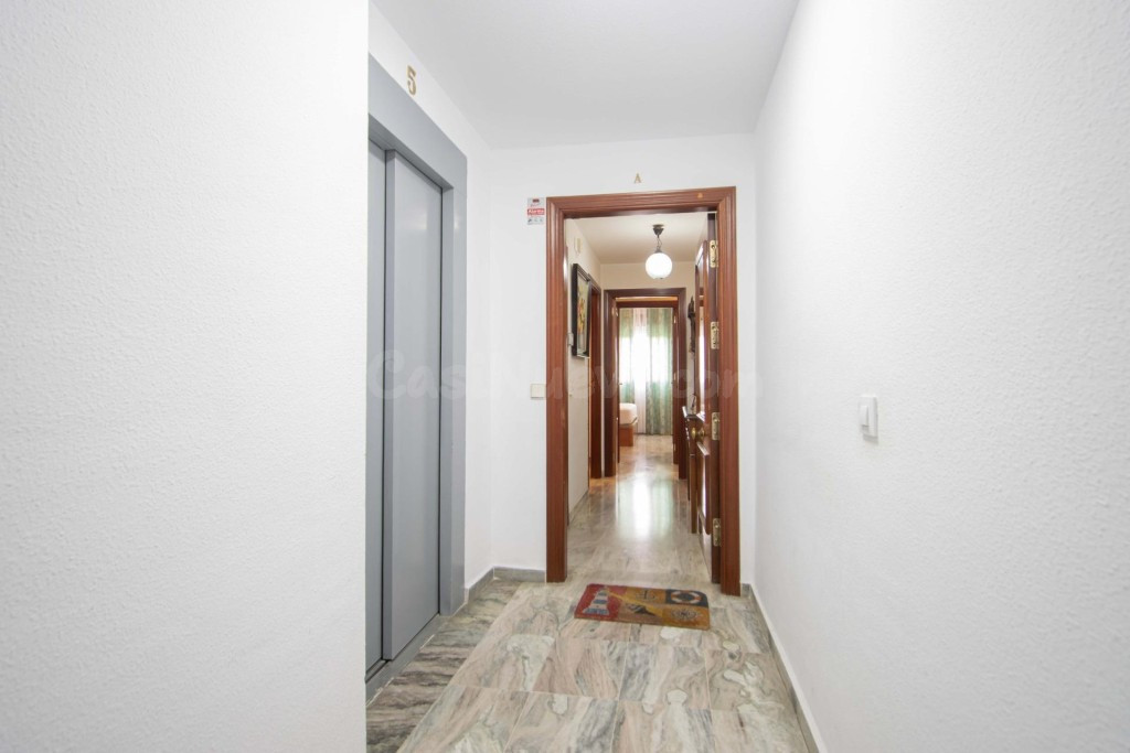 Vivienda VPO amplia y soleada en venta en Sevilla Este, haci - foto 4
