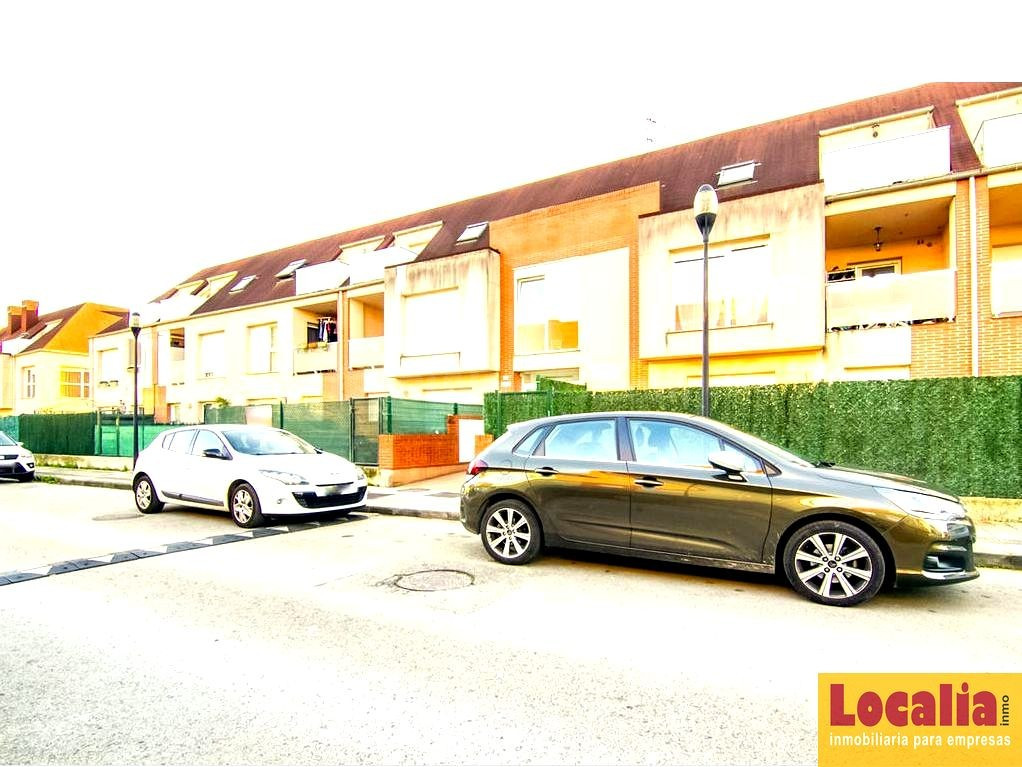 Plaza de garaje en venta en Vioño de Piélagos - foto 4