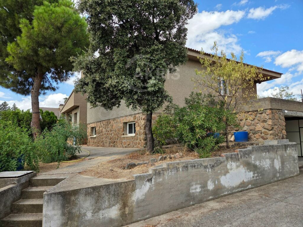 Chalet Independiente en Olias Del Rey
