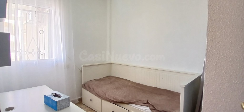 Apartamento en Alquiler en Torrevieja Alicante - foto 3