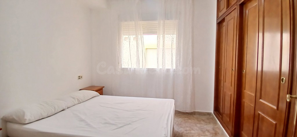 Apartamento en Alquiler en Torrevieja Alicante - foto 5
