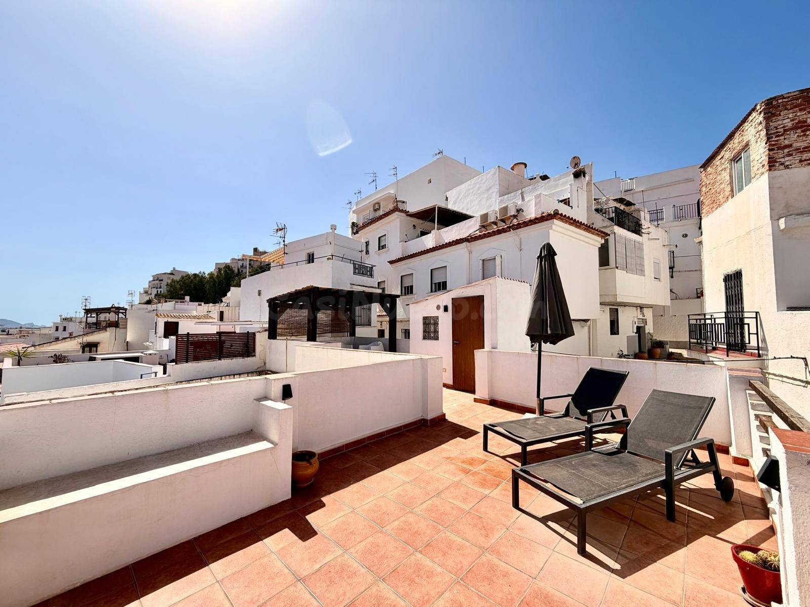 Encantadora Casa Reformada en el Corazón del Casco Histórico - foto 2