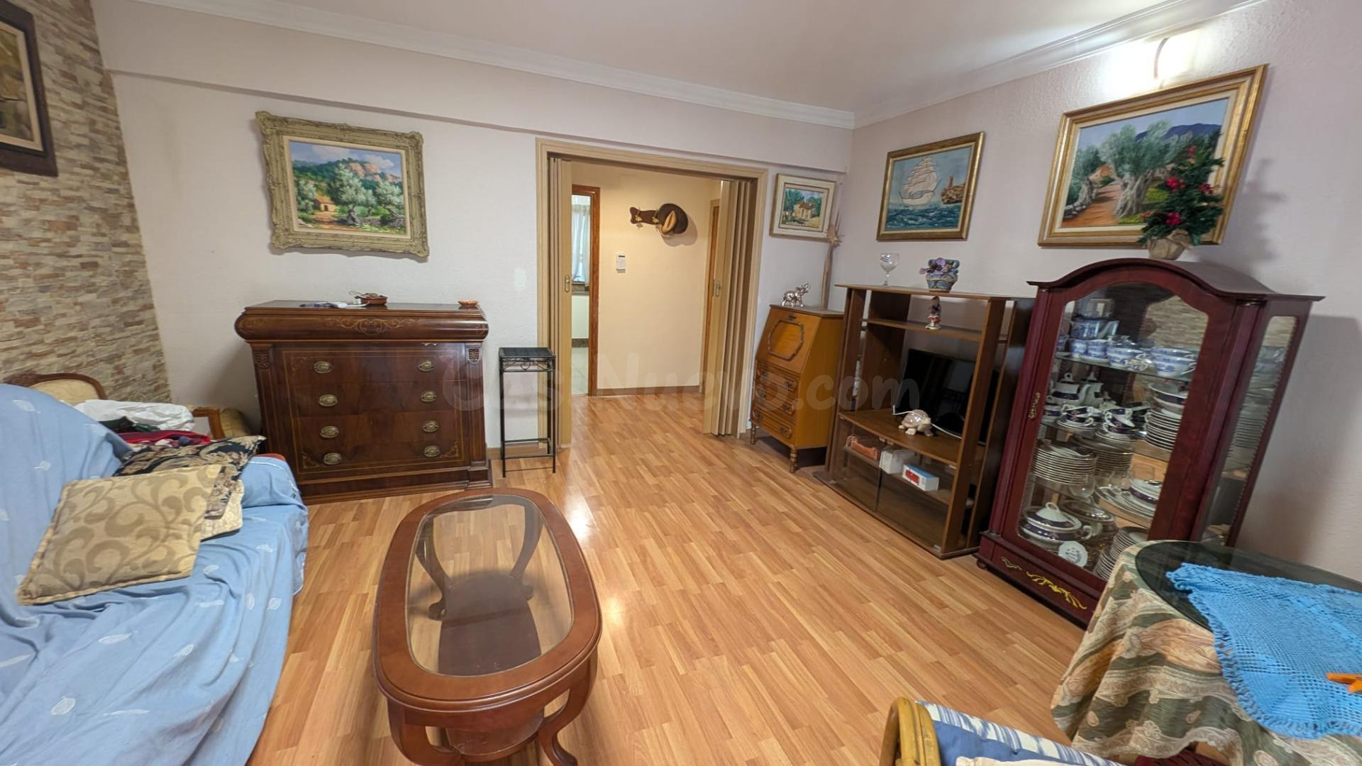Piso de 2 Dormitorios en Son Roca, Palma - Ideal para Entrar - foto 2