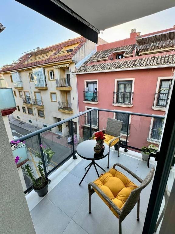 MODERNO APARTAMENTO A 400M DE LA PLAYA EN LOS BOLICHES - FUENGIROLA