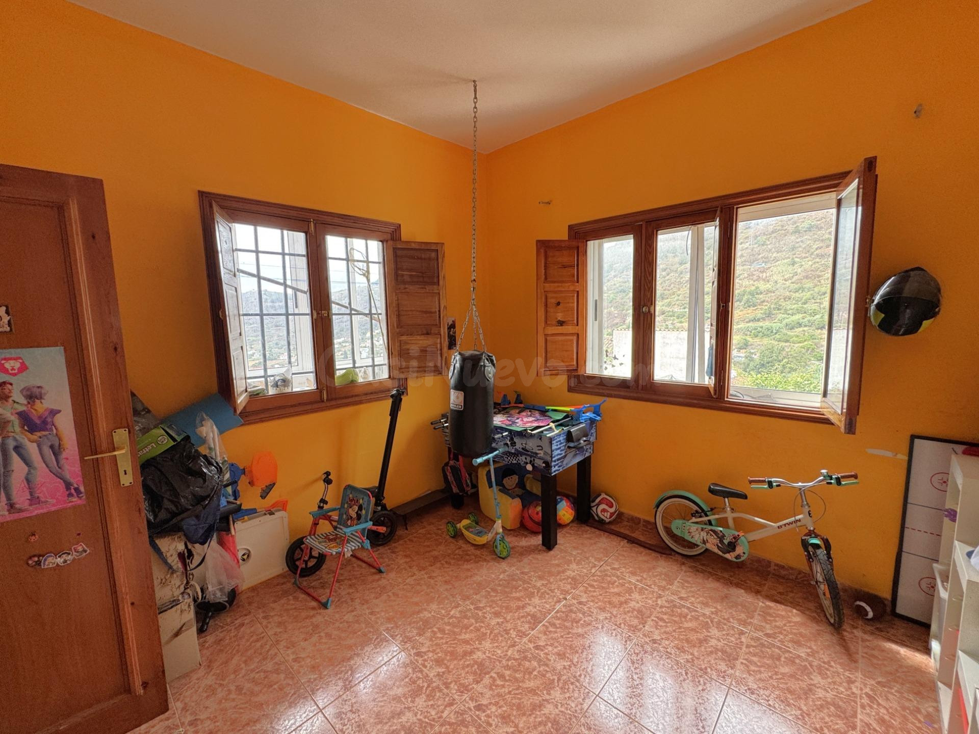 Piso exterior de 3 dormitorios en Los Llanos, Teror, a 5 min - foto 3