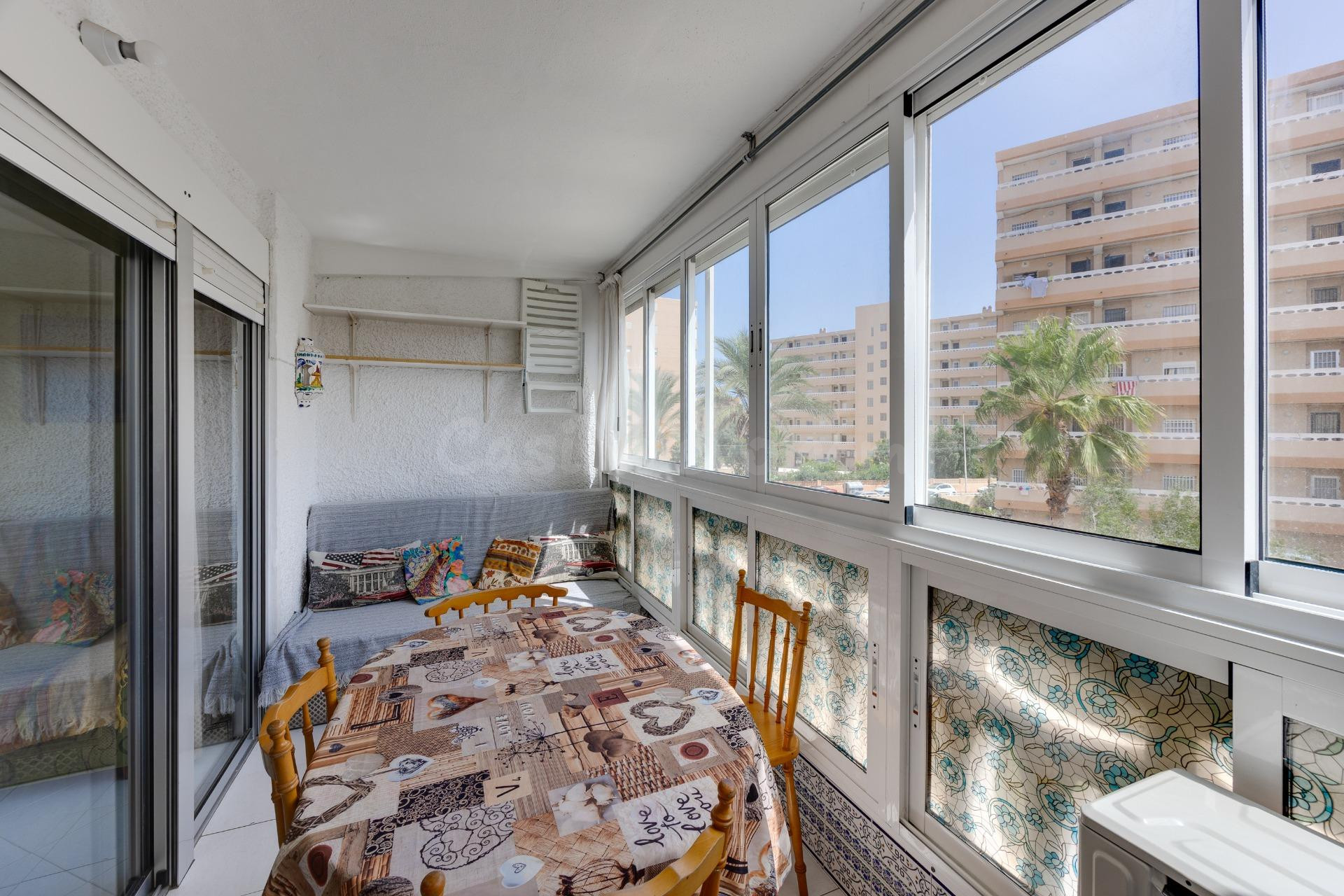 Apartamento de 1 dormitorio con parking comunitario a 240m d