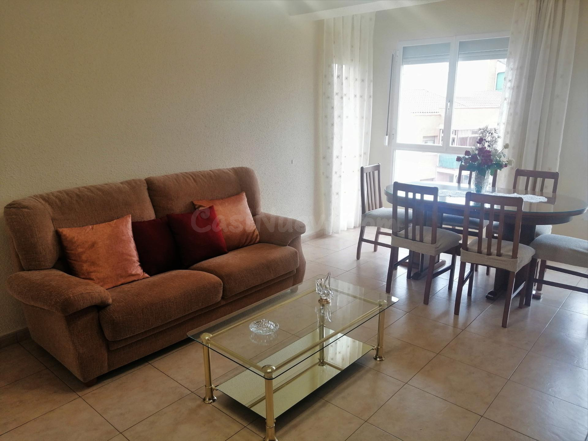 Piso reformado de 4 habitaciones al lado de la universidad - foto 4
