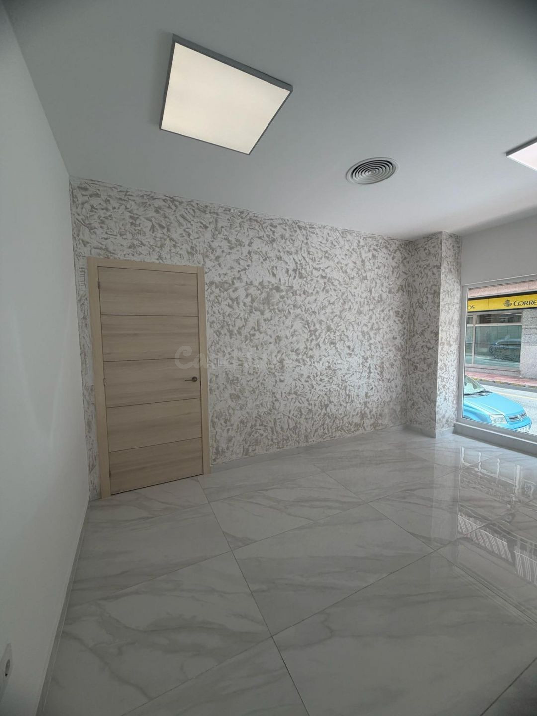 Local comercial 88m² en venta - Estacion de autobuses - foto 5