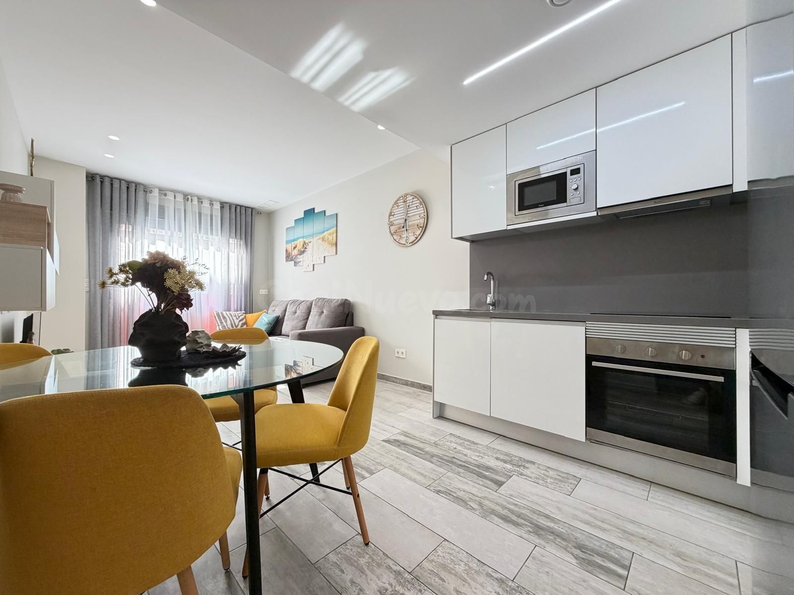 Apartamento 1 habitación 60m² en venta - Estacion de autobuses